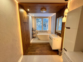 Prenájom: Priestranný 3-izbový Byt s Klimatizáciou vo Výborn - 5