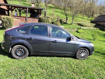 Ford Focus 1.6i 85 kW - 5
