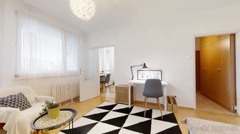 1i. byt 38m, Karloveská ul., loggia 7m, 4/7p., ihneď voľný - 5