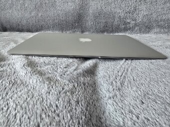 Apple MacBook Air 13” (2017) – i5, 8 GB RAM, 128 GB SSD - 5