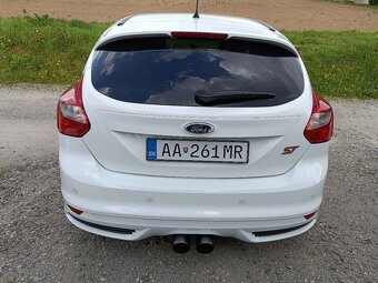 Ford Focus ST - 5