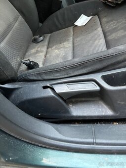 zdvihanie sedacky vw group vw t-cross - 5