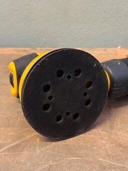 Excentrická brúska Dewalt - 5