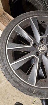 ŠKODA SAVIO 5x100 R17, PNEU NEXEN 215/40-17 - 5