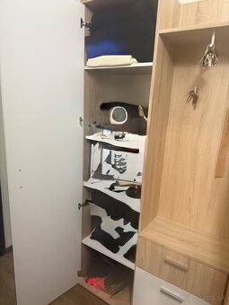 Skriňa s posuvnými dverami + botnik so skrinou - 5