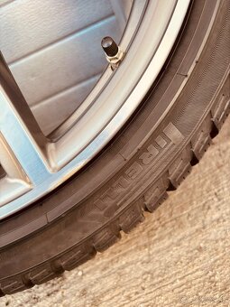 Bmw 18" f40,44 zimne pneu - 5