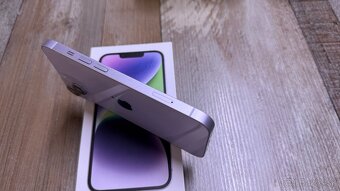 Vymenim predam iPhone 14 Purple 128gb - fialovej farby - 5