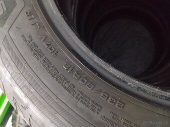 235/60R18 - 5