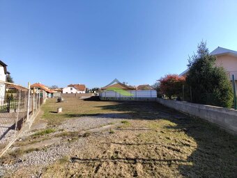Stavebný pozemok v centre mesta - pri Laborci - 1247 m2 - 5