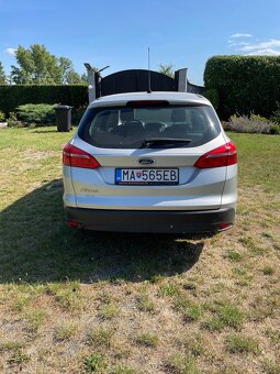 Predám Ford fokus kombi 1.6 D rv.2014 - 5
