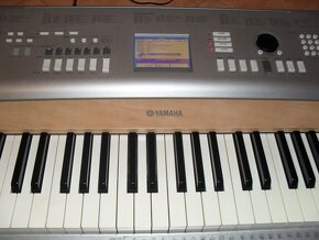 Digitální piano Yamaha Portable Grand DGX 620 - 5