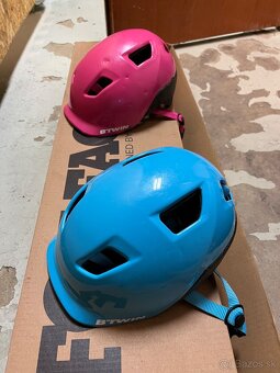 Darujem 2 detske prilby z decathlonu - 5