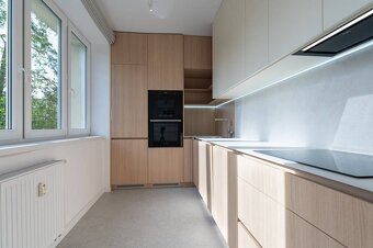 NOVOREKONŠTRUOVANÝ 3 - IZB. TEHLOVÝ BYT,KE - SEVER,PARK OBRA - 5