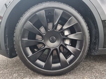 Tesla Model Y 4x4 Long Range 75kWh 514k za 40.600 € - 5