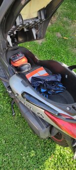 Yamaha Xmax 125 r.2008 - 5