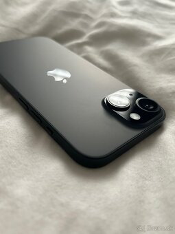 Predam iPhone 15 125GB – 94 % bateria, obal + novy kabel - 5