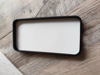 Iphone16e Kryt + sklo - 5