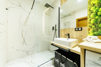 REZERVOVANÉ SLNEČNÝ A ŠTÝLOVO ZARIADENÝ 2-IZBOVÝ APARTMÁN - 5