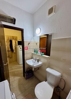 Na PREDAJ:  moderná Garsónka s LOGGIOU, vaňou a pivnicou - B - 5