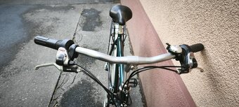 Predám zánovný trekový bicykel Active Trekking,kolesá 28" - 5