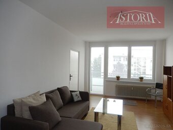 3-izbový tehlový byt - Martin - centrum - kompletná rekonštr - 5