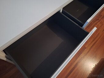 skrinka pod TV biela - 5