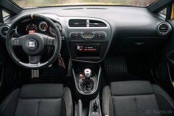 Seat Leon CUPRA 2.0 TFSI 177kW, stock motor, custom výfuk - 5