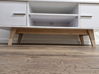 Stolík pod TV - 5