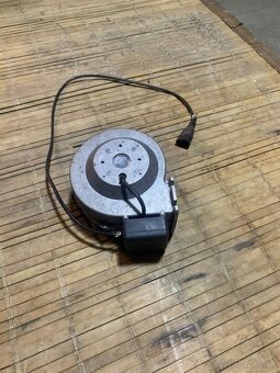 Šnekový podavač so zasobnikom - 5