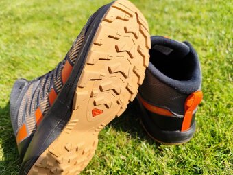 Junior Salomon 39 - 5
