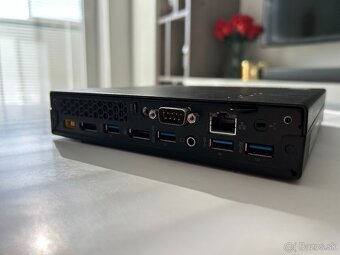 Lenovo ThinkCentre M900 Tiny - 5