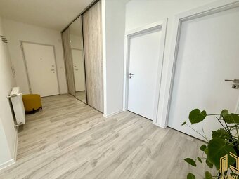 LUXUSNÝ 3 - IZB. BYT S TERASOU v CENTRE MESTA SENICA - 5