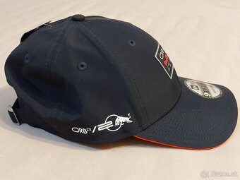 Predám exkluzívnu tmavomodrú šiltovku Red Bull Racing F1 - 5