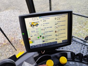 New Holland CR 9.90 - 5