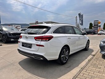 Hyundai i30CW 1.5 T-GDi mHEV 118kW AT7 STYLE - 5