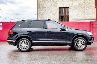 Volkswagen Touareg II 3.0 V6 TDI Terrain Tech BMT Premium 4X - 5
