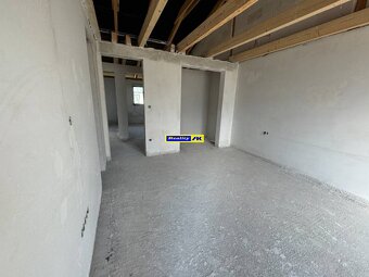 Rodinný dom Valča, novostavba v štádiu holodomu - 5