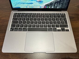 MacBook Air M1 13" 8/256 GB - 100% batéria a stav - 5