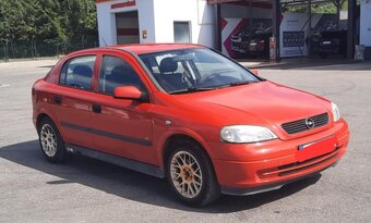 Opel astra 1.4 g hatchback 12/2008 - 5
