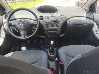 Toyota Yaris - 5