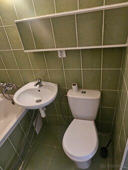 1 izbový byt na sídlisku Ľadoveň. - 5