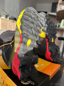 La Sportiva Aequilibrium ST GTX black/yellow veľkosť EU 40,5 - 5