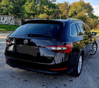 Škoda Superb Combi 2.0TDI 4x4 - 5