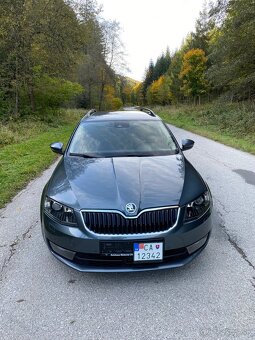 Škoda octavia 2.0tdi 110kw Laurin&klement PRIHLÁSENÉ - 5