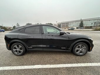 MUSTANG MACH-E 2021 197 kw/ 269k Panorama - 5