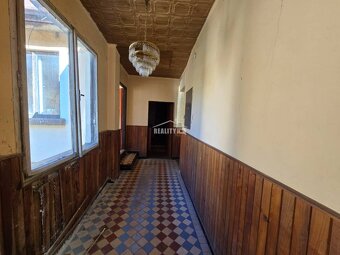 Tehlový rodinný dom v nádhernom prostredí - 5