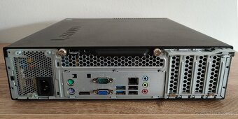 Lenovo ThinkCentre M700 SFF – i5-6500, 8 GB RAM, 256 GB SSD - 5