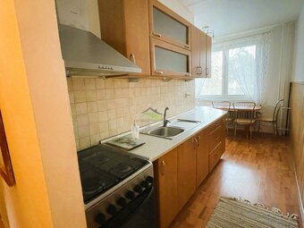 Čiastočne zrekonšt. 3 izb. byt na JUHU - 67 m2 - Komenského - 5