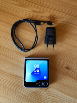 Samsung Galaxy Z Flip 6 5g, 256 GB - modrý - 5