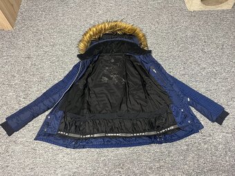 Bunda zimná zn. LUHTA - 5